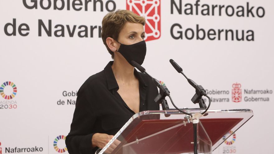 Chivite cree que todavía "no ha llegado el momento" de renunciar a la mascarilla y espera que sea decisión consensuada
