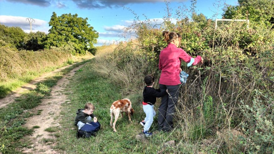 Los niños regresan al pueblo de Las Ruedas de Ocón después de 15 años: “La alegría ha vuelto a las calles”