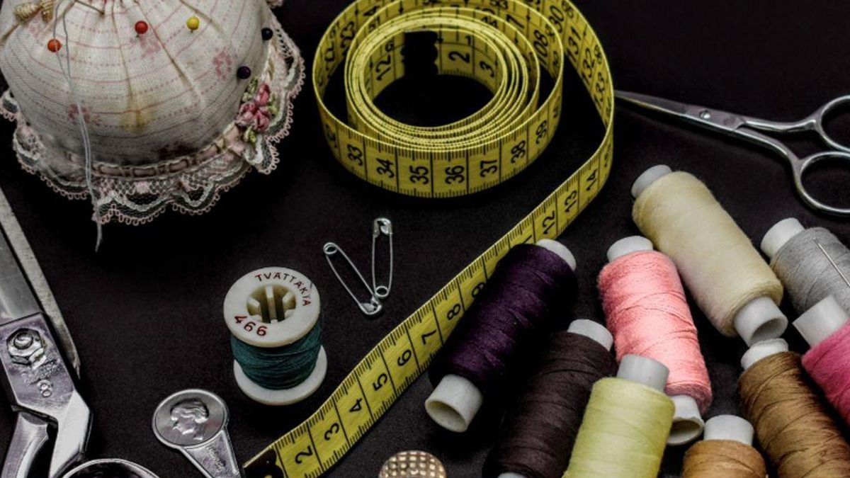 El Ayuntamiento de Villa de Mazo ofrecerá dos cursos gratuitos sobre costura y cerería en marzo