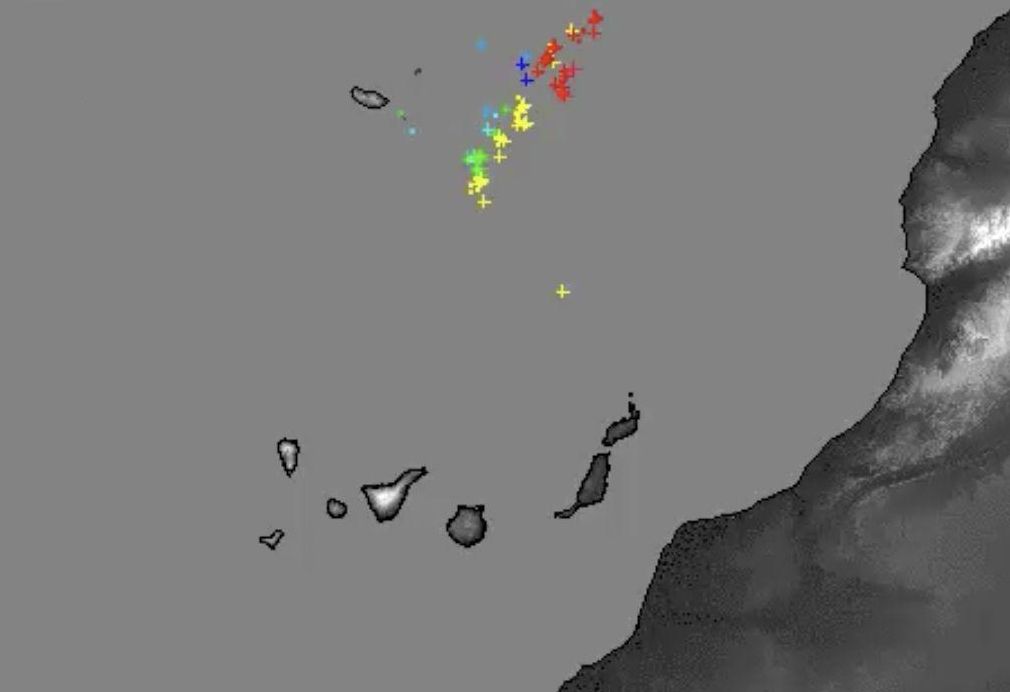Las señales de colores son los rayos que está produciendo la llegada de DANA a Canarias