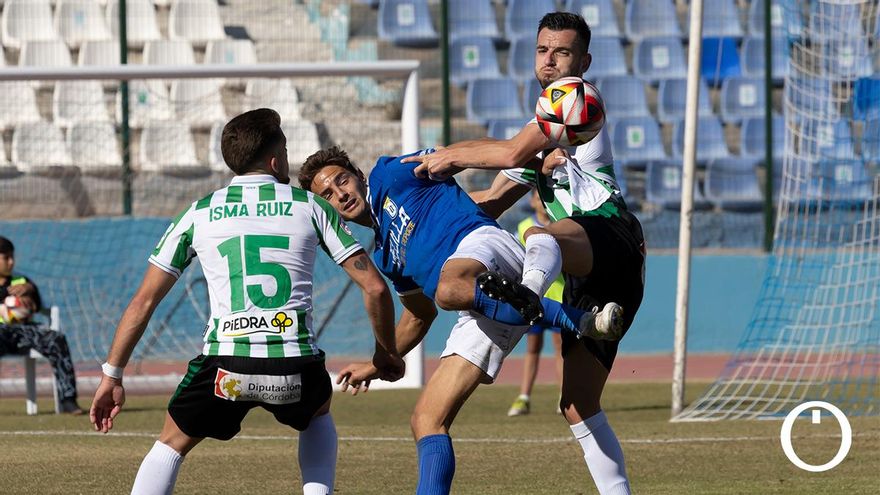 El Melilla, un visitante con contrastes históricos