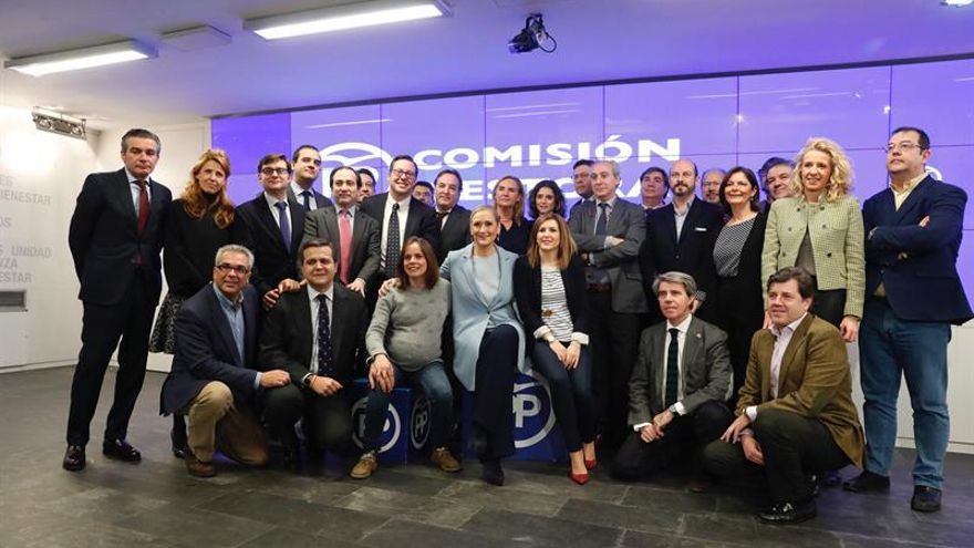 Cifuentes deja la gestora del PP de Madrid y anuncia su candidatura a presidirlo