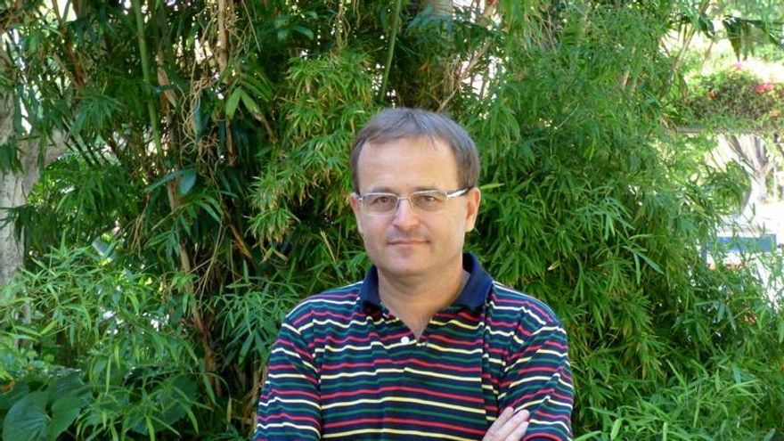 Ramón Trujillo, coordinador de IU en Canarias y concejal en el Ayuntamiento de Santa Cruz de Tenerife