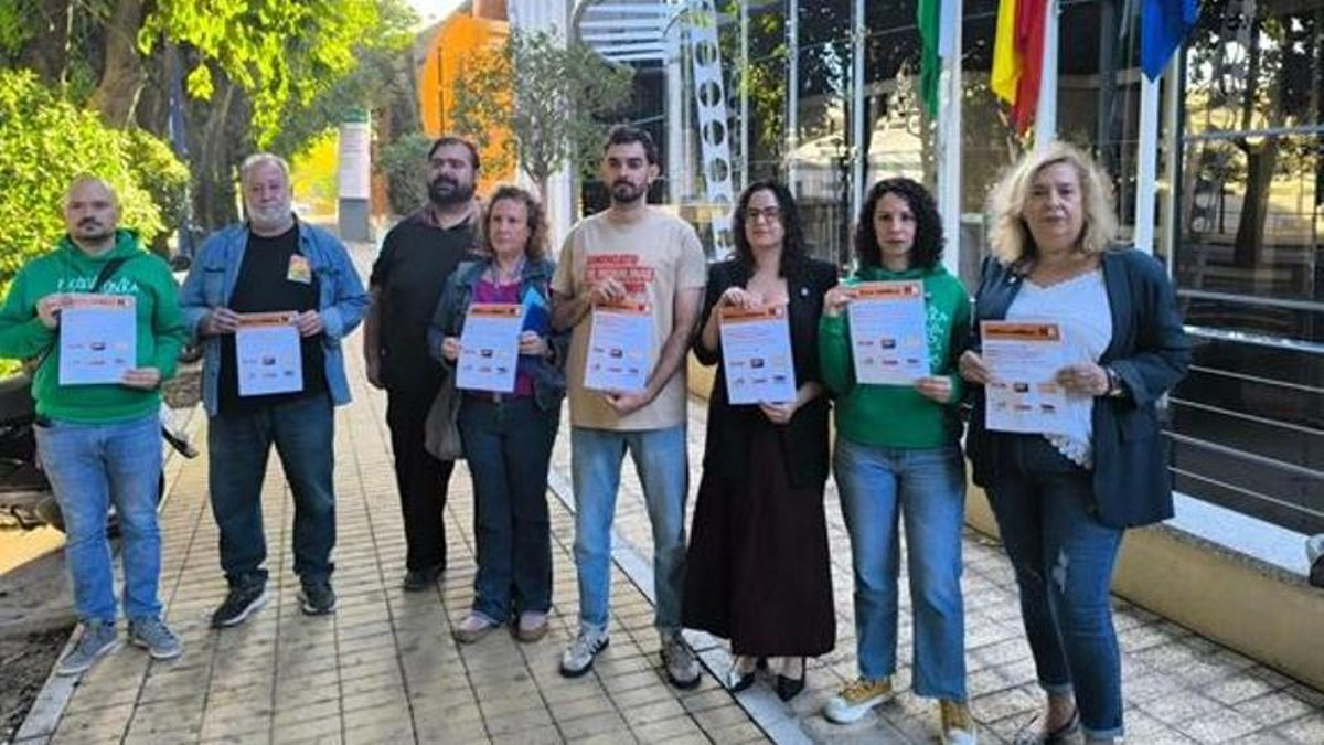Los sindicatos formalizan en Andalucía la convocatoria de huelga general y animan a la participación