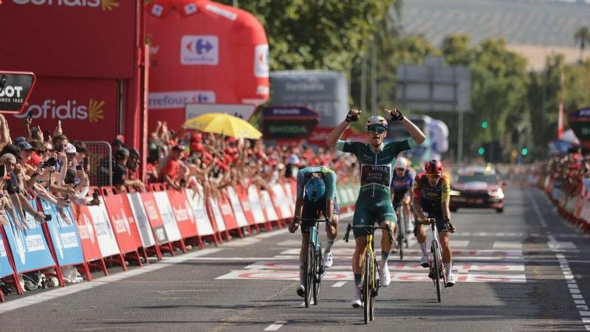 Llegada a Córdoba de la Vuelta Ciclista a España