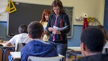 Las plantillas de profesores de la escuela pública no se han recuperado aún de los recortes.