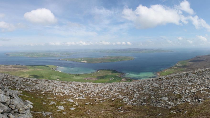Paisajes duros de Mainland.