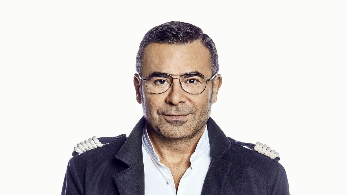 Posados oficiales de Jorge Javier y Lara Álvarez para Supervivientes 2019