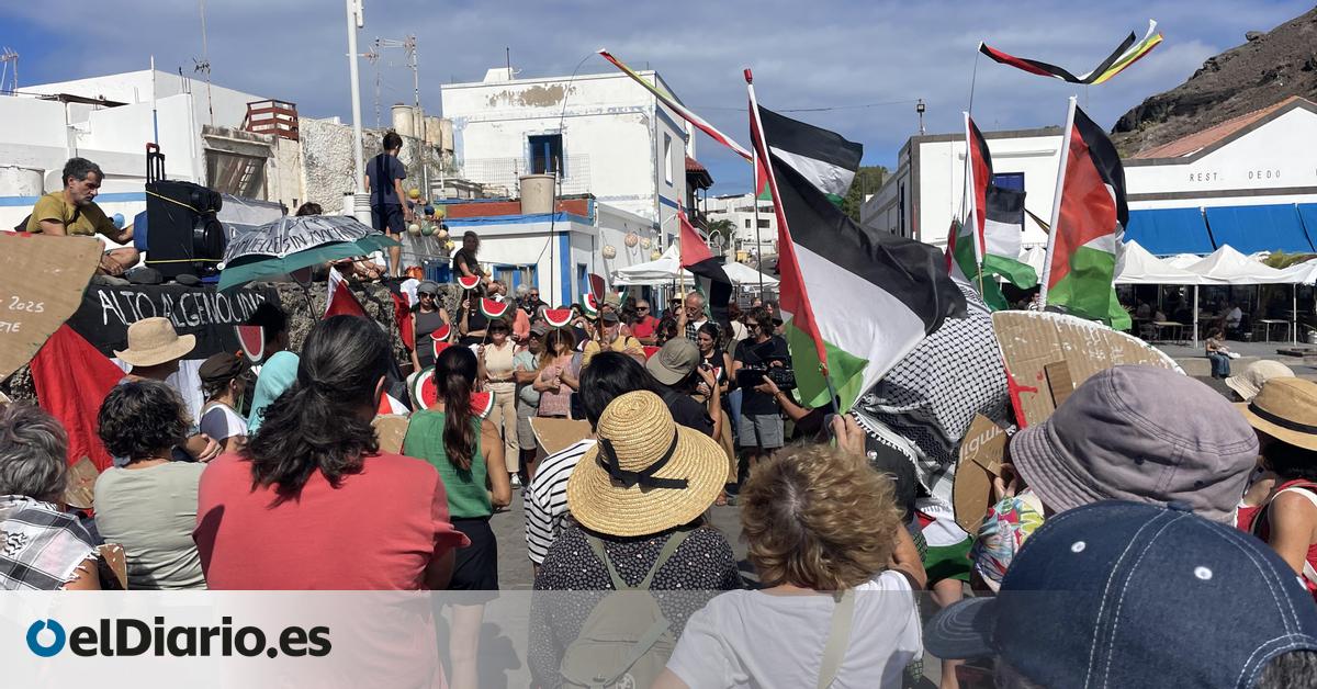 Decenas de personas se concentran en Agaete en solidaridad con Palestina:  La comunidad internacional mira hacia otro lado 