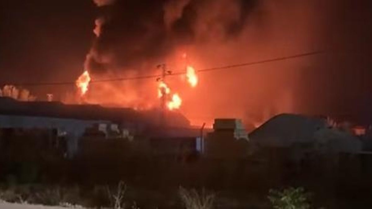 Imagen del incendio en Lucena.