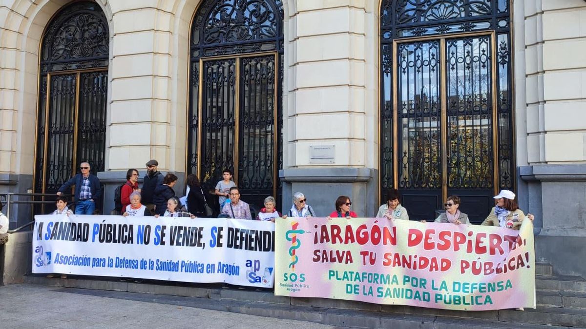 Miles de aragoneses reclaman en las tres capitales una sanidad pública, accesible y de calidad