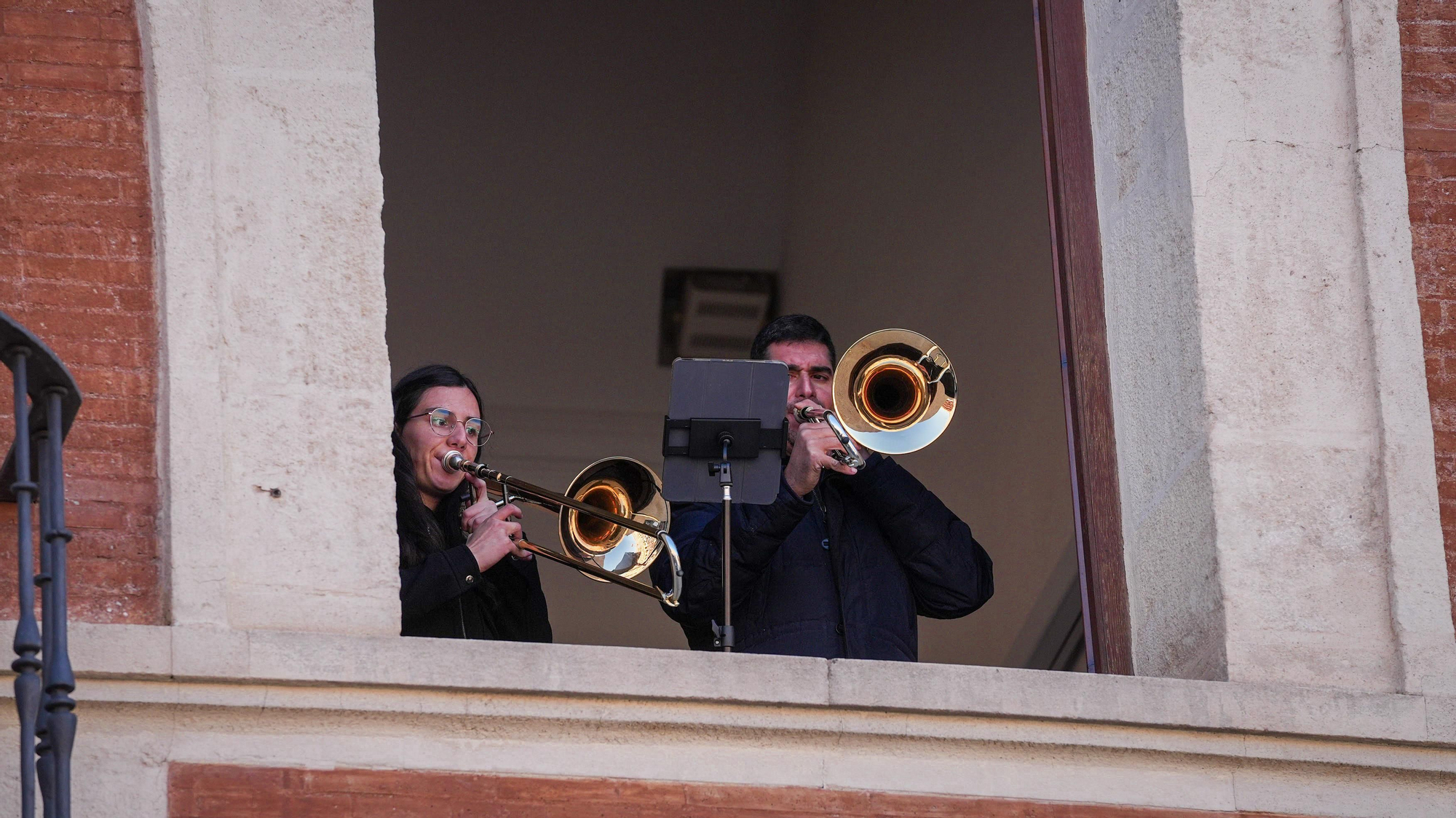 Concierto en La Corredera de la plataforma por un auditorio.