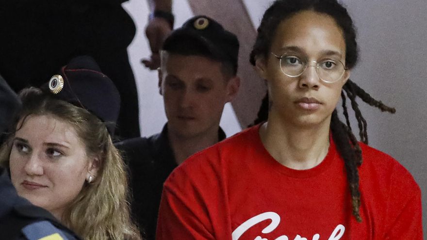 Brittney Griner, es una de las mejores basquetbolistas del mundo y podría ser condenada a 10 años de cárcel en Rusia