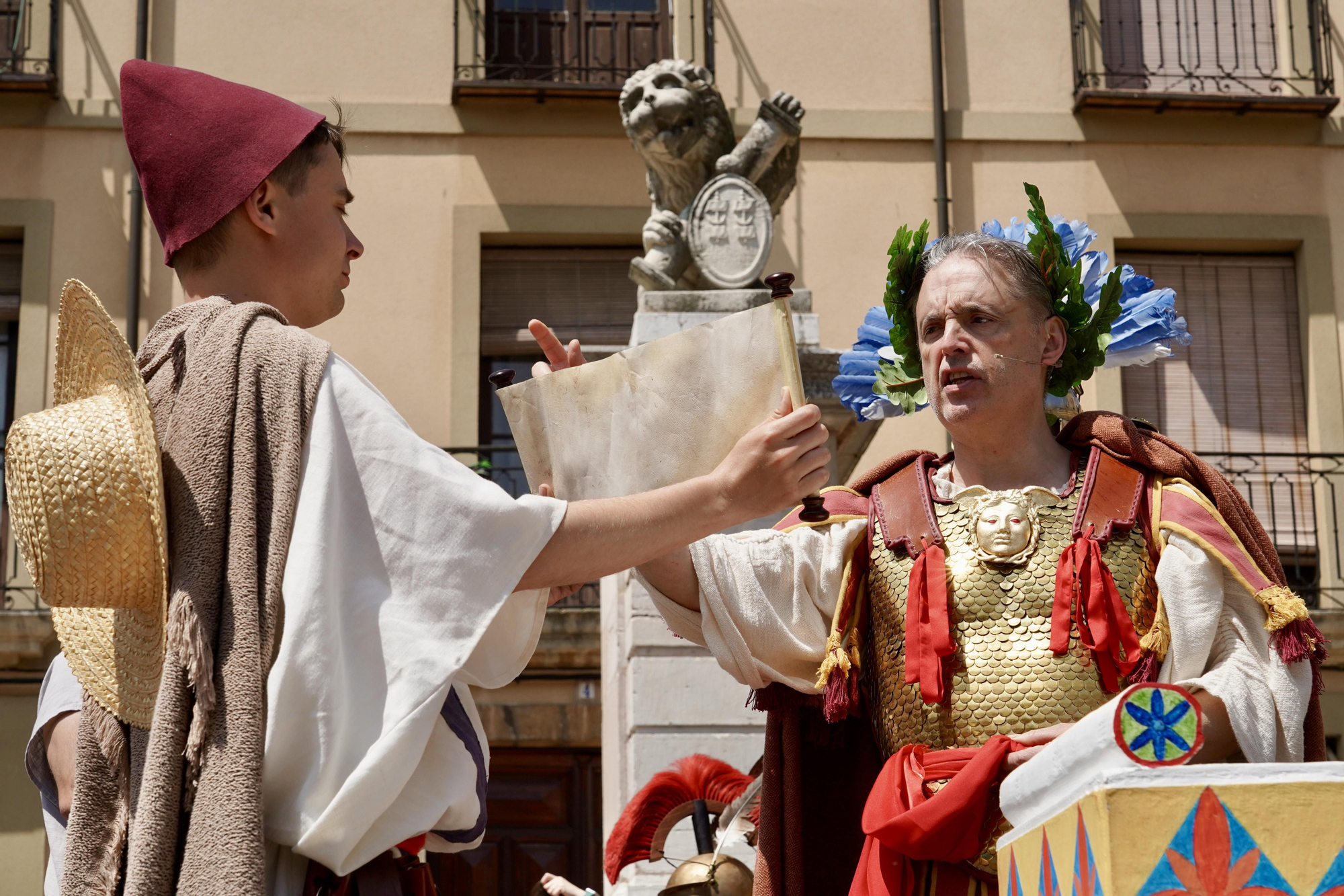 León cierra los actos del 1957.º Natalicio del Águila de la Legio VII con desfiles y la entrega del ‘águila legionaria’