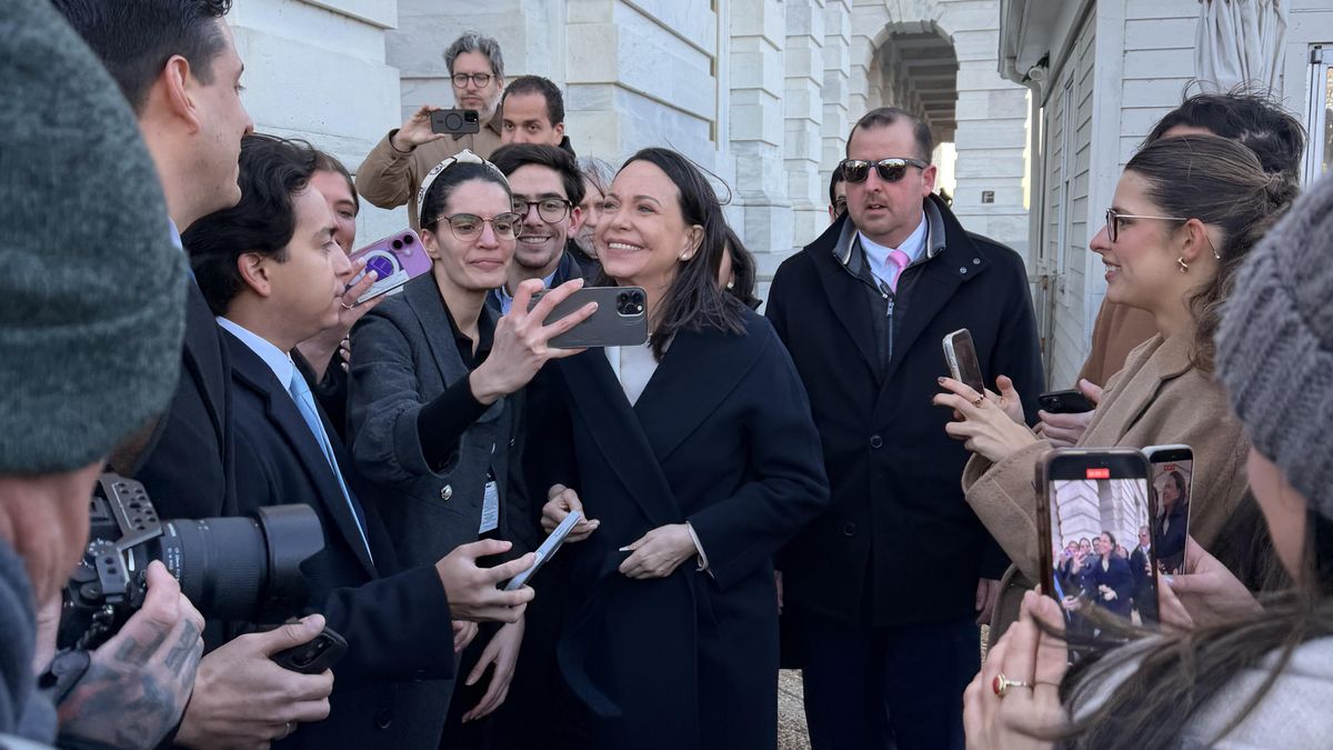 María Corina Machado entrega la medalla del Nobel a Trump