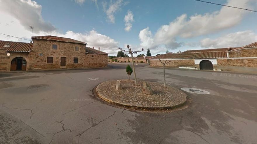 Aspecto anterior de la Plaza de los Bolos, la más emblemática de Santiago Millas.