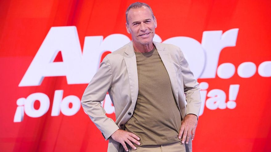 Carlos Lozano, de estar "prejubilado" a volver a presentar en Telecinco: "Tengo a un amigo cuidándome las ovejas"