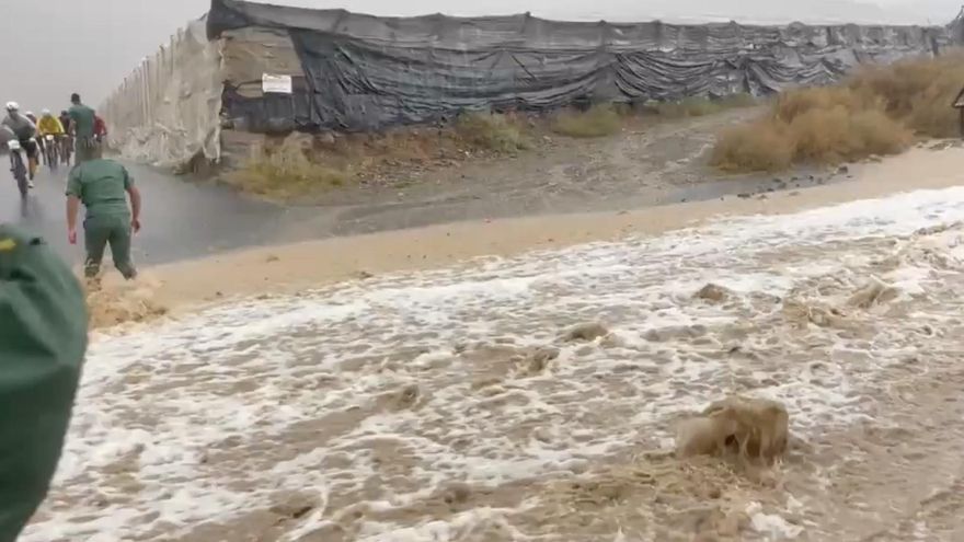Andalucía activa su plan de emergencias por el riesgo de inundaciones en El Ejido ante el aviso rojo por lluvias