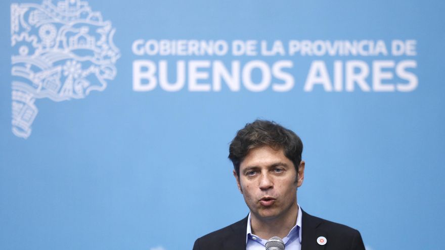 Gobernador de Buenos Aires califica a Milei de "payaso" y de configurar "estafa electoral"