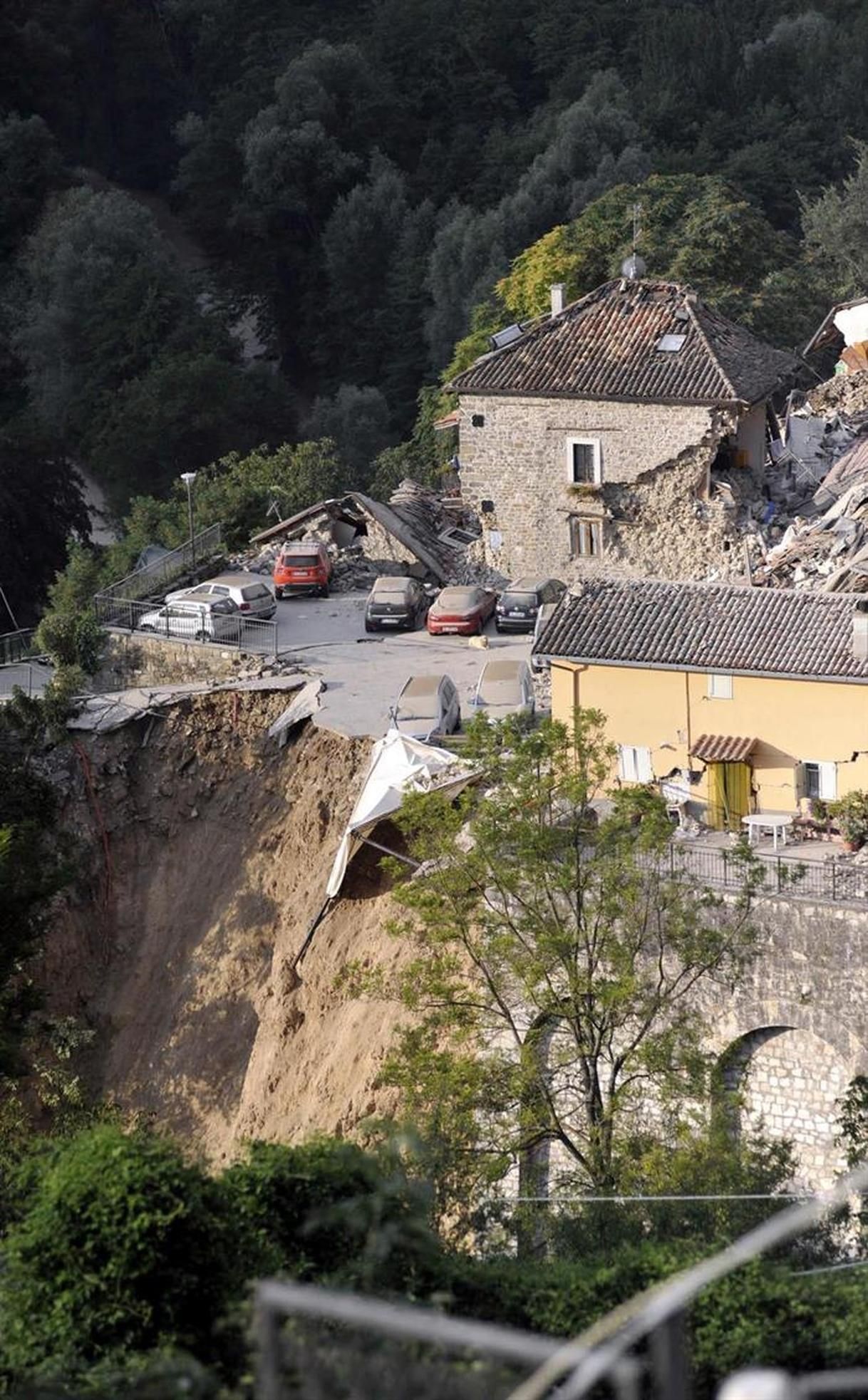 El Gobierno expresa consternación y traslada solidaridad a Italia por el seísmo