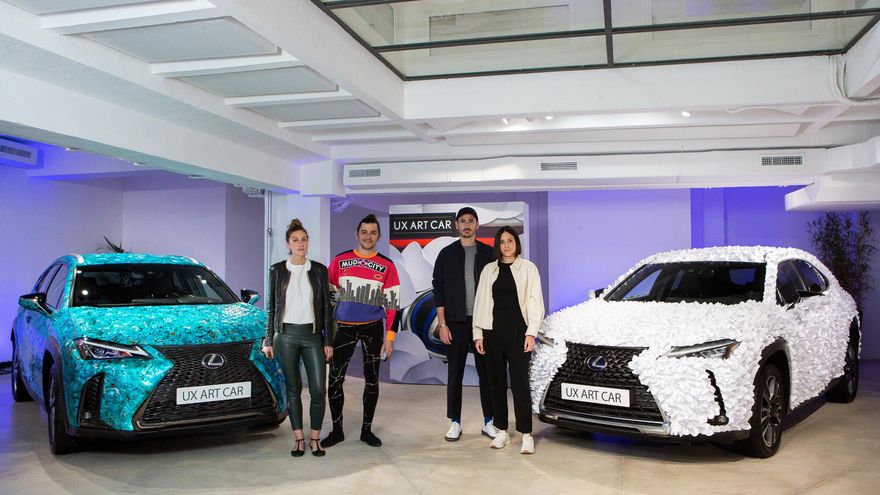 Con los artistas responsables de ambos proyectos.