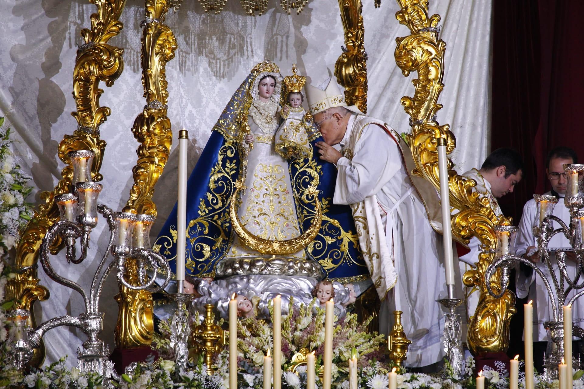 La coronación de la Virgen de Luna, en imágenes