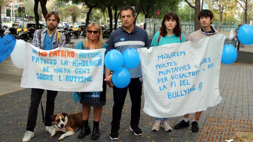 Juicio a cuatro jóvenes por una agresión sexual a un compañero de ESO con Asperger: "Él solo espera que le crean"