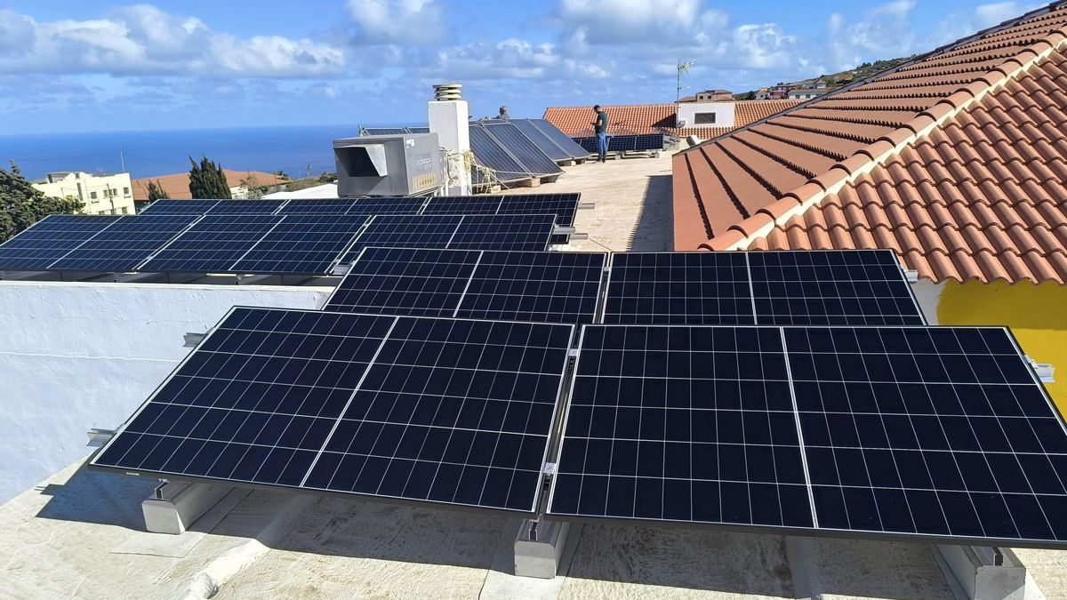 Garafía apuesta por la energía solar en sus edificios públicos