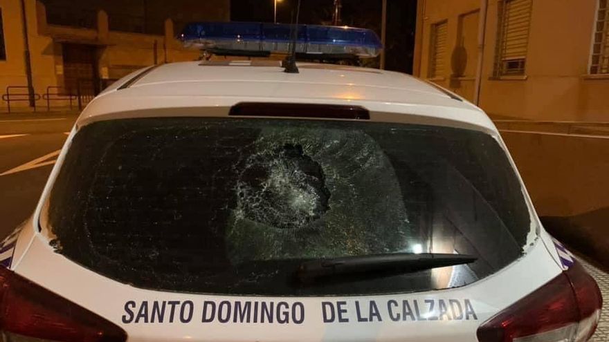 Ataque vandálico en la Policía Local de Santo Domingo