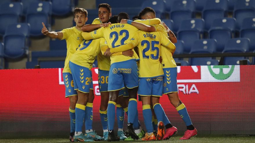 La UD Las Palmas mantiene vivo el sueño del 'play-off'