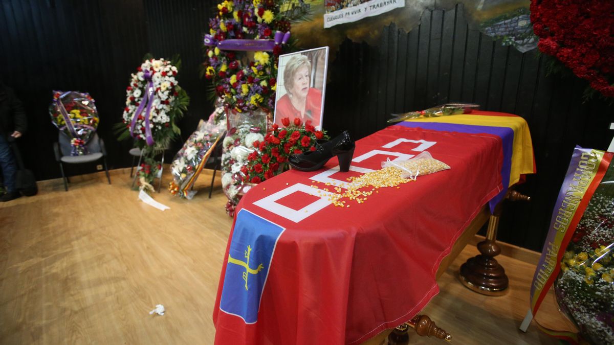 La última manifestación de Anita Sirgo, ejemplo de "lucha y dignidad"