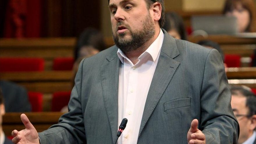 ERC ganaría las elecciones superando por la mínima a CiU, según un sondeo de la Generalitat