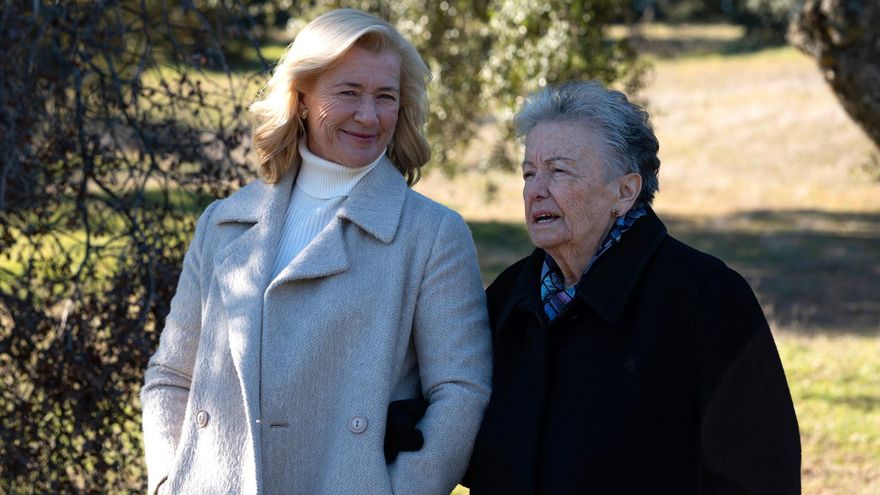 'Cuéntame' avanza hacia su final: las actrices de la serie muestran la primera lectura de guion