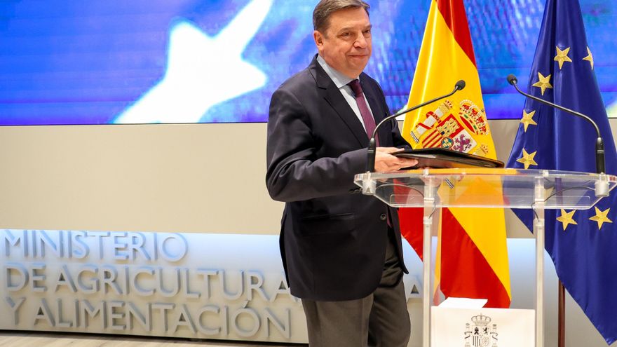 Planas hace un guiño a los agricultores en plenas protestas: "Tienen razón, hay un problema de competencia desleal"