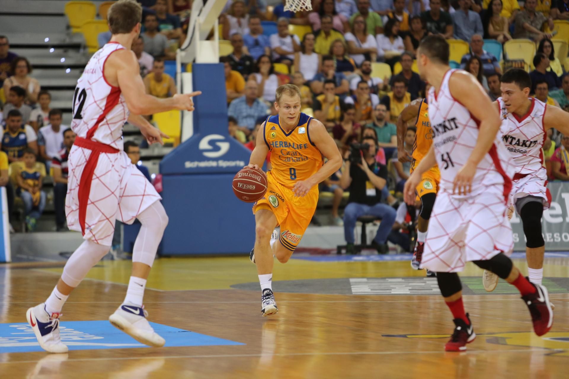 Imágenes del Herbalife Gran Canaria - Montakit Fuenlabrada. Alejandro Ramos.