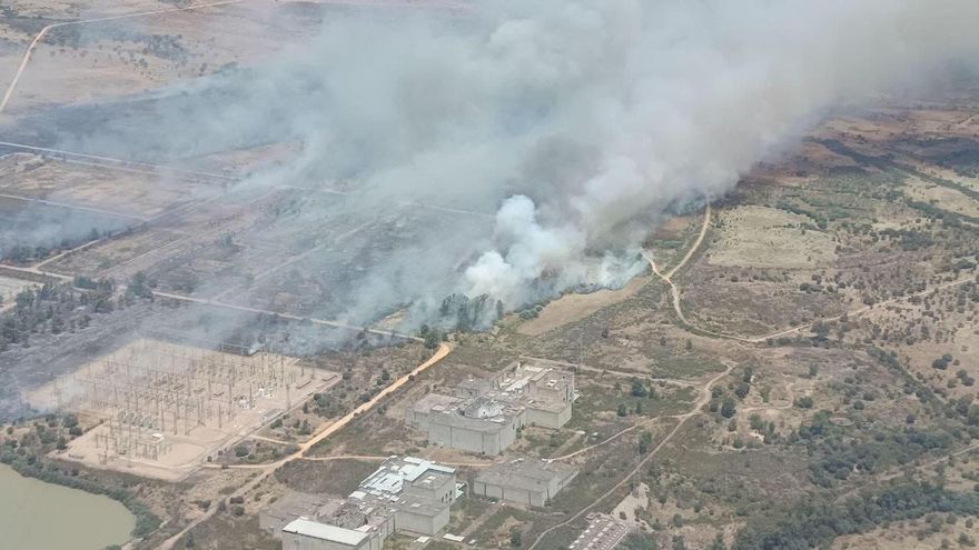 Incendio de Valdecaballeros (Badajoz) presenta evolución favorable tras noche complicada