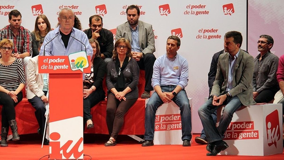 Lara dice que IU decidirá el día 28 si hace primarias abiertas y que él está "dispuesto" a presentarse