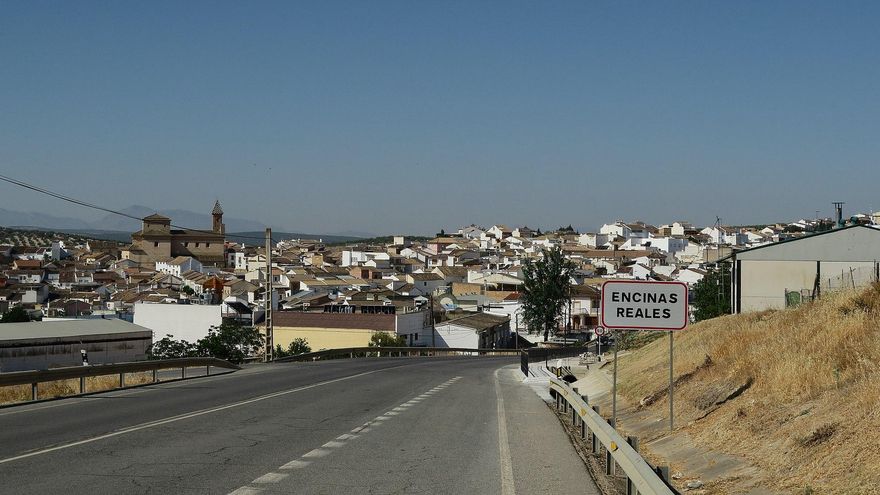La contratación de familiares de concejales del PP en una empresa pública provoca una crisis en el Ayuntamiento de Encinas Reales