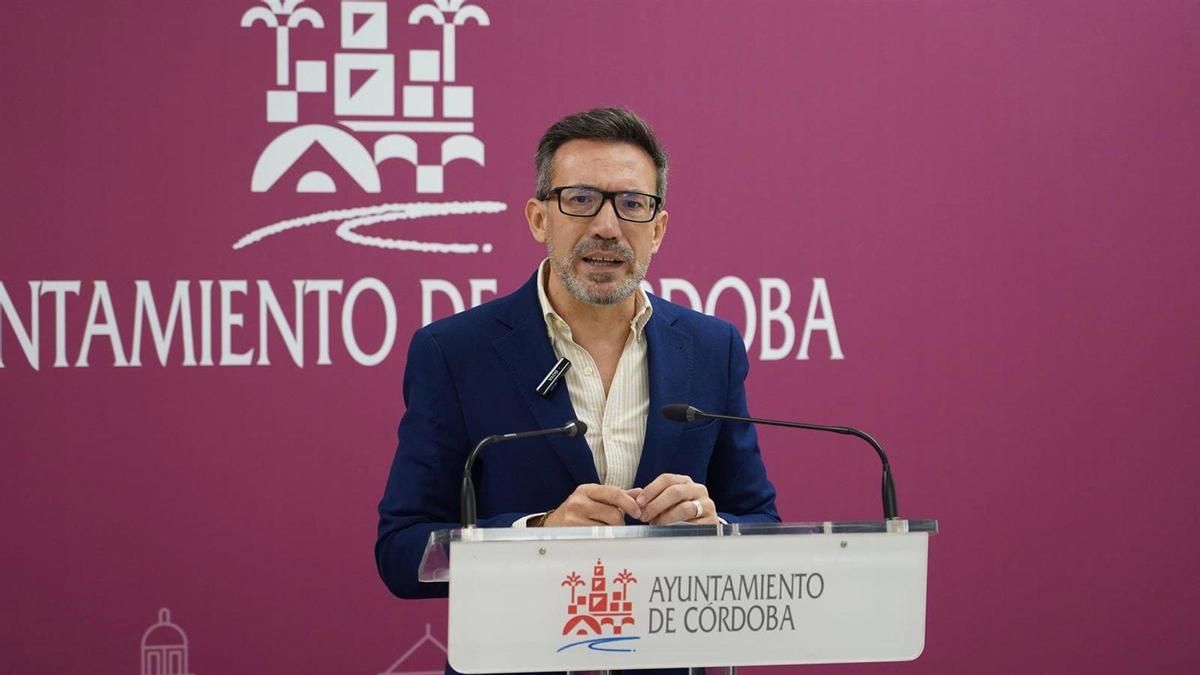 El PSOE lamenta la pérdida de más de 1.000 pequeños locales comerciales en Córdoba y culpa al PP
