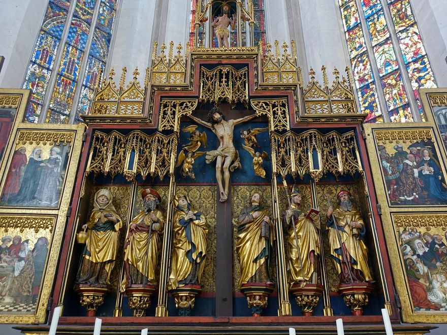 Retablo de los doce mensajeros, uno de los iconos de la catedral de Santiago en Rotenburgo.