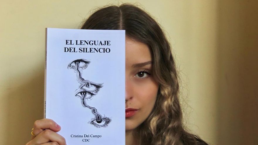 Dos poemarios en tres años: "Ponerle nombre a mis sentimientos me ayudó a sentirme mejor"