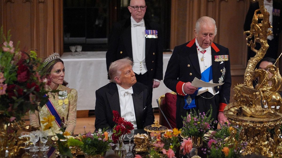 El rey Carlos III durante su discurso junto al presidente Donald Trump y la princesa de Gales en el castillo de Windsor, este miércoles.
