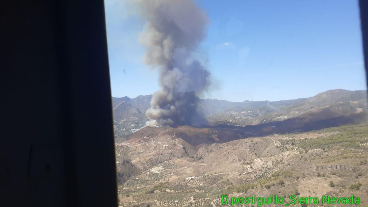 Incendio forestal en Guájar Alto