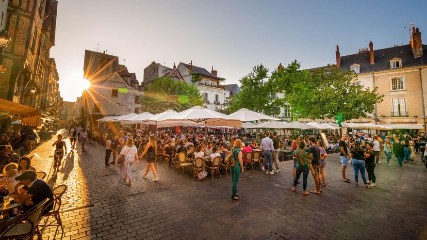 Tours y el castillo de Villandry: historia, arquitectura y jardines en el corazón del Loira