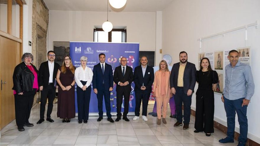 Crean en Euskadi una red de "políticos por la igualdad": "Los hombres tenemos responsabilidad por nuestros privilegios"