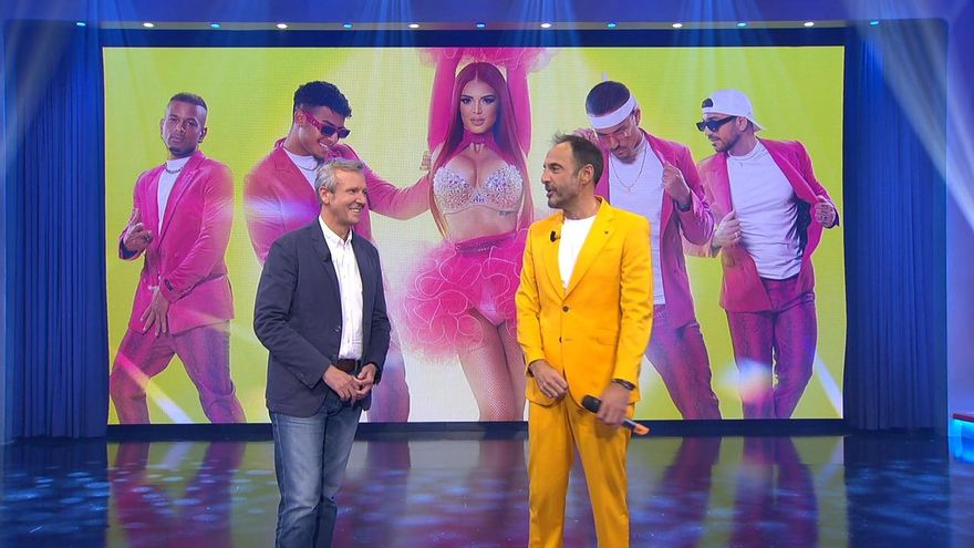 Manual para cazar votos perreando en prime time: Rueda acelera su precampaña "pintando la mona" en la TVG