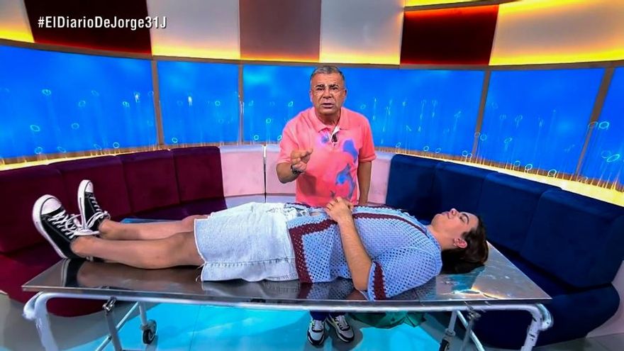 Jorge Javier reivindica su 'Diario' en directo: "En estos momentos no se emite un programa más moderno que este"