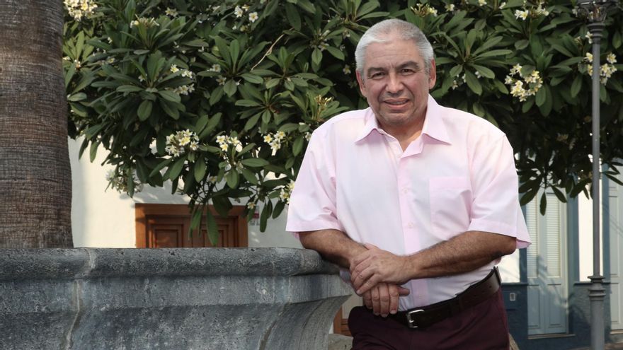 José Henry reconoce que aún es muy pronto para detallar cómo se reconstruirá Todoque. Él ha recibido el apoyo de miles de vecinos y del Colegio de Arquitectos de La Palma