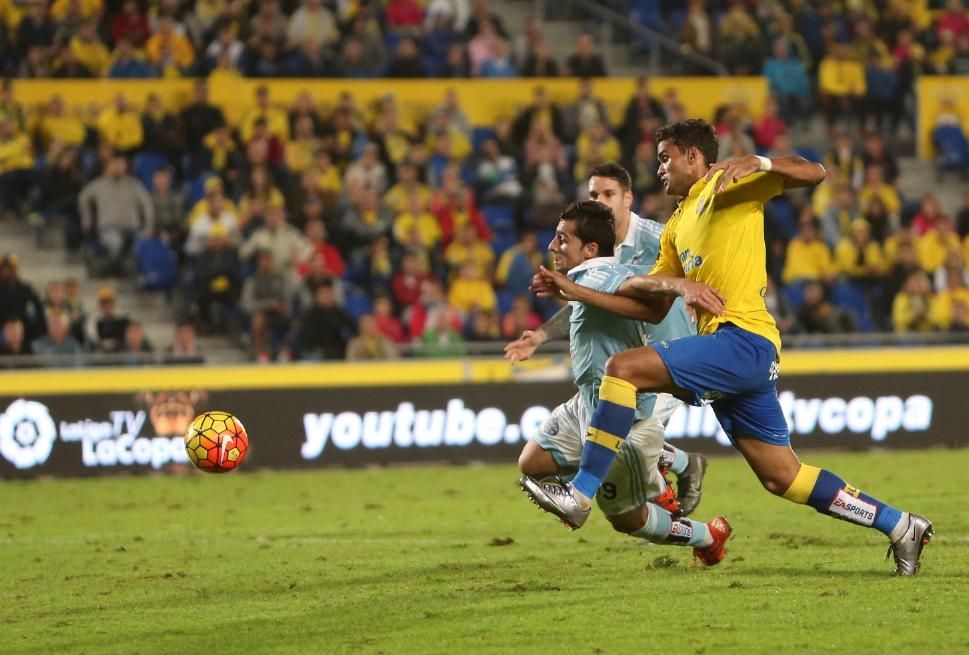 Partido entre la UD Las Palmas y el Celta de Vigo en el Estadio de Gran Canaria. (Alejandro Ramos).