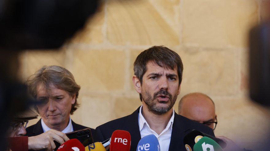 El ministro de Cultura, Ernest Urtasun, durante su visita a Soria.